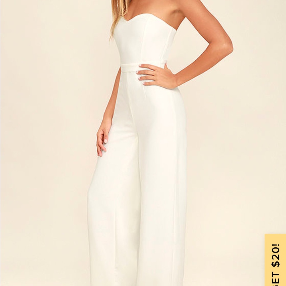 Lulu’s strapless, wide leg, belted jumpsuit